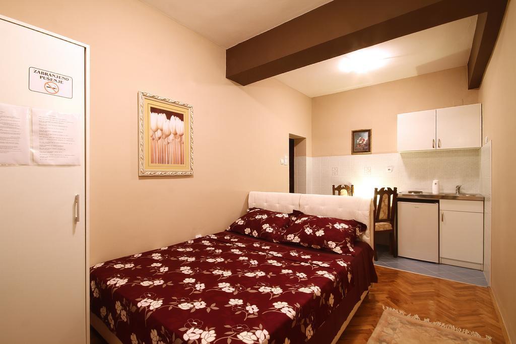 Apartments Vila Galileo Budva Room photo